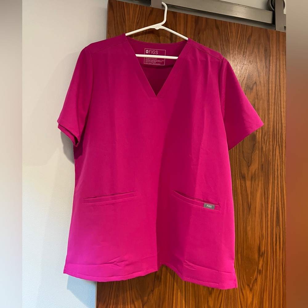 FIGS Casma Scrub Top V-neck